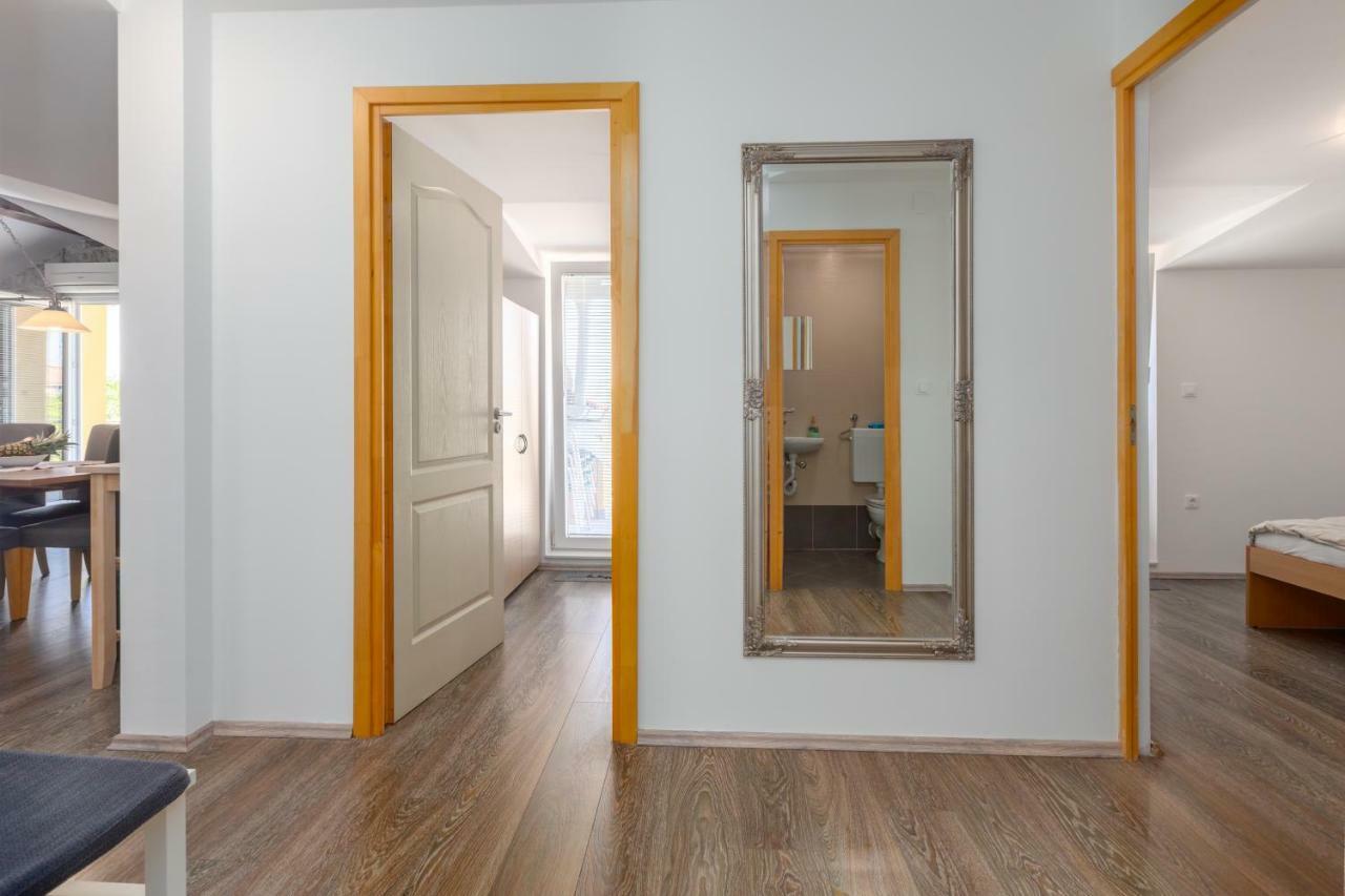 Apartment Maria Lussi Pula Ngoại thất bức ảnh